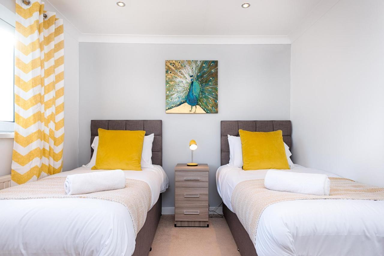 Parking, Garden, En-Suite & Tv'S In All Rooms, Large Living Space Swansea Exterior foto